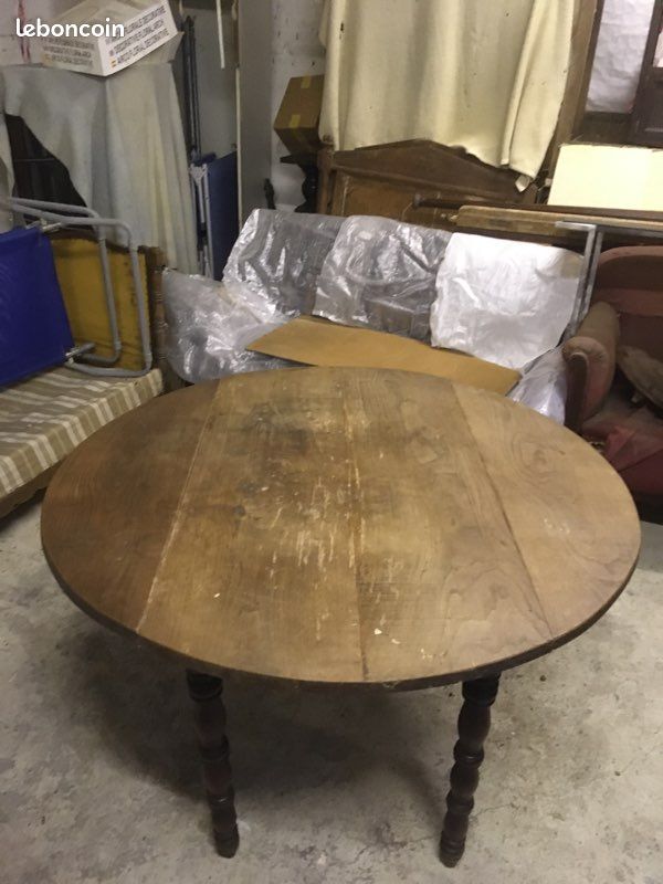 Table ronde vintage en chêne (image 1)