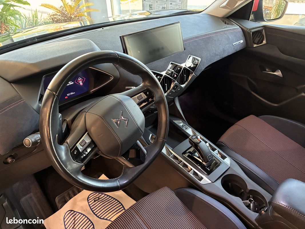 DS3 CROSSBACK Inès de la Fressange HDI 130 CH EAT8 (image 8)