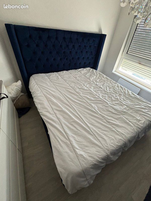 Lit coffre bleu velour 180x200 (image 2)