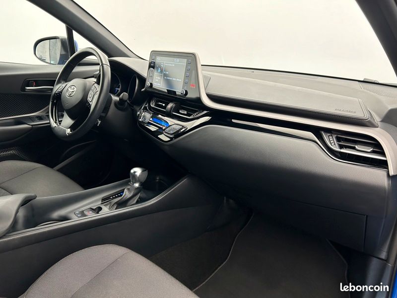 Toyota C-HR 1.8 Hybride 122 Dynamic (image 15)
