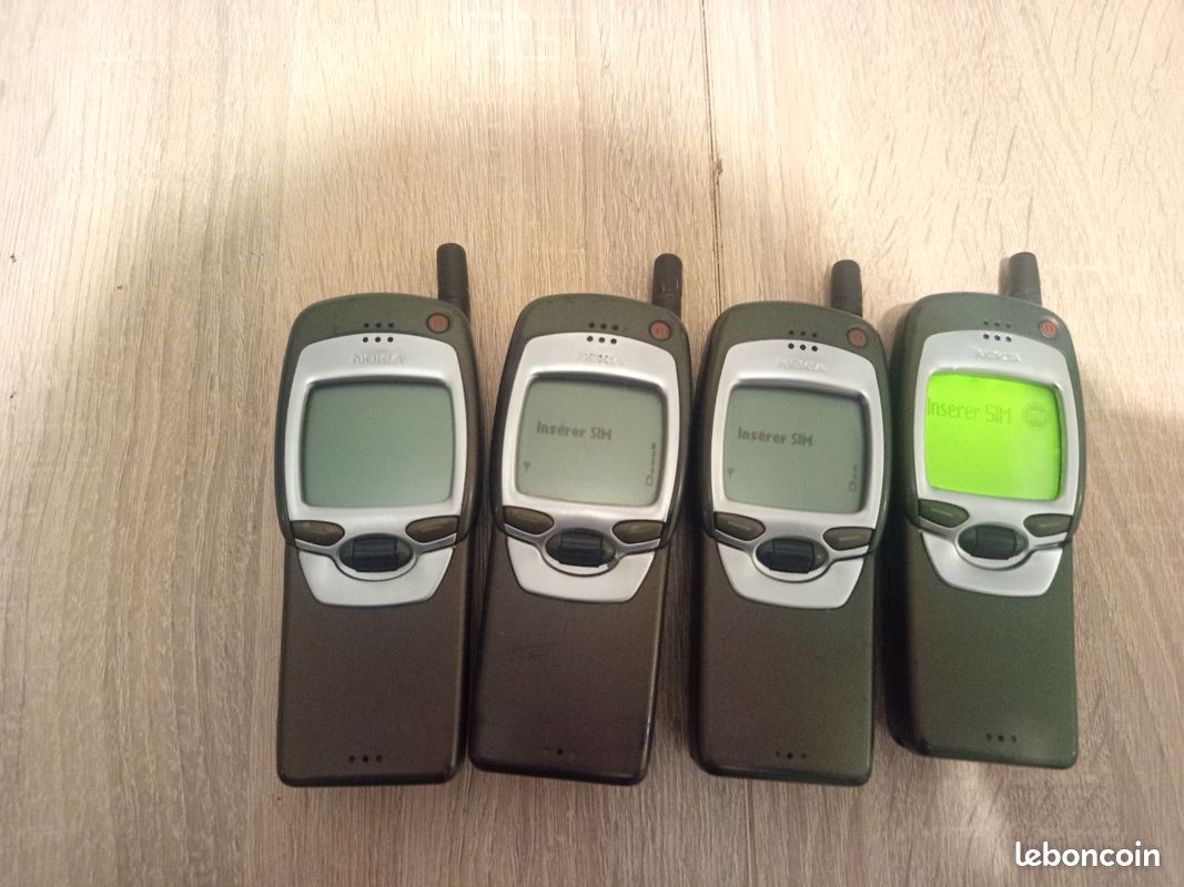 Telephone portable vintage Nokia 7110,de 1999