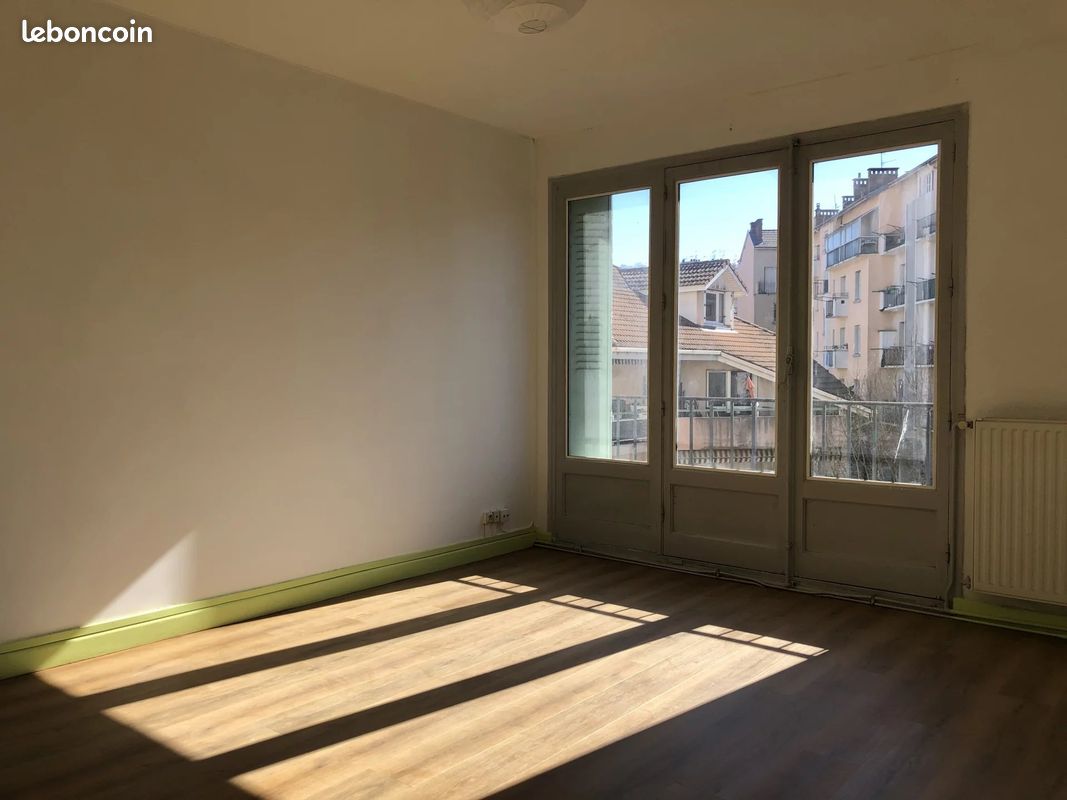 Appartement 4 pièces 62 m² · à Grenoble · 62 m² · 799 €