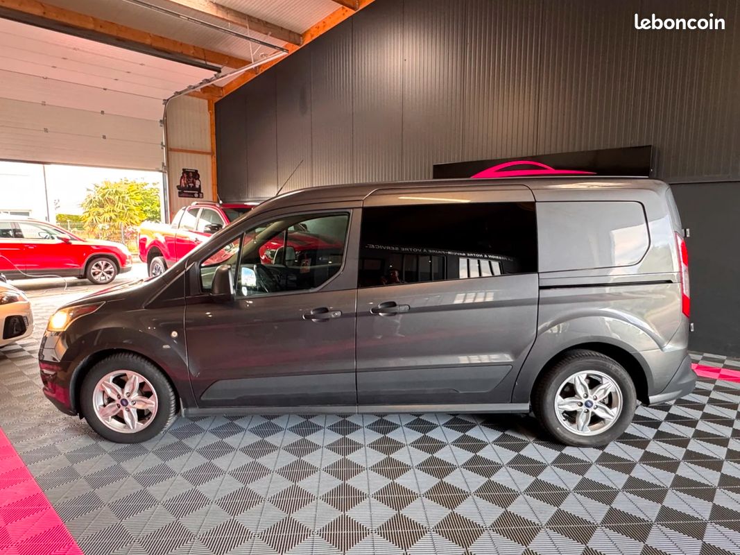 FORD TRANSIT CONNECT CABINE APPROFONDIE 1.5 ECOBLUE 120 S&S BVA8 Trend CAMÉRA DE RECUL / ANDROID AUTO / ATTELAGE / ENTRETIEN COMPLET (image 8)