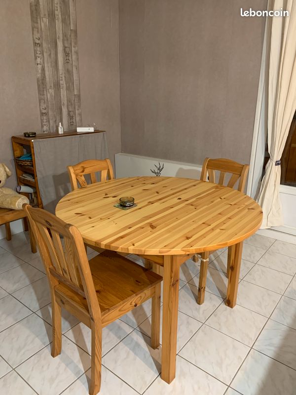 Salle à manger (image 1)
