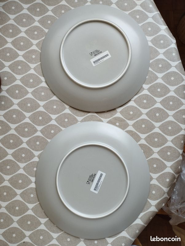 2 Assiettes plates grises H&m home (image 2)