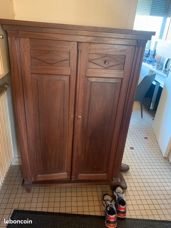 A vendre armoire (image 1)