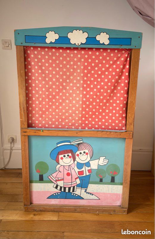 Ancien Théâtre De Guignol En Bois – Jouet Enfant – Poupée – Occasion