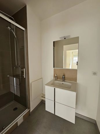 Appartement a louer courbevoie - 4 pièce(s) - 90 m2 - Surfyn