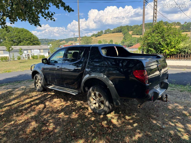 Mitsubishi l200 2.5 l (image 2)