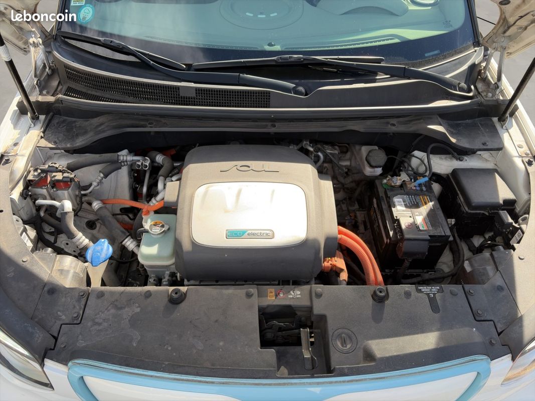 Kia SOUL EV Ultimate / SUIVI COMPLET / SOH 61%) (image 26)