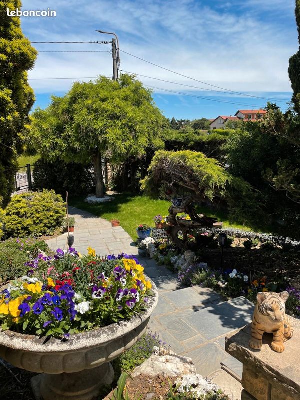 Maison 7 pièces 170 m² · à Saint-Priest · 170 m² · 559 999 €