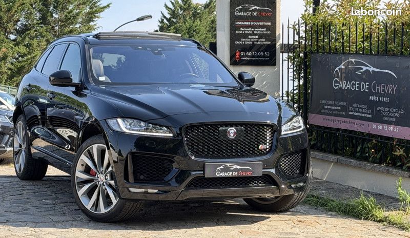 Jaguar F-PACE V6 3.0D 300CH S 4X4 BVA8 (image 1)