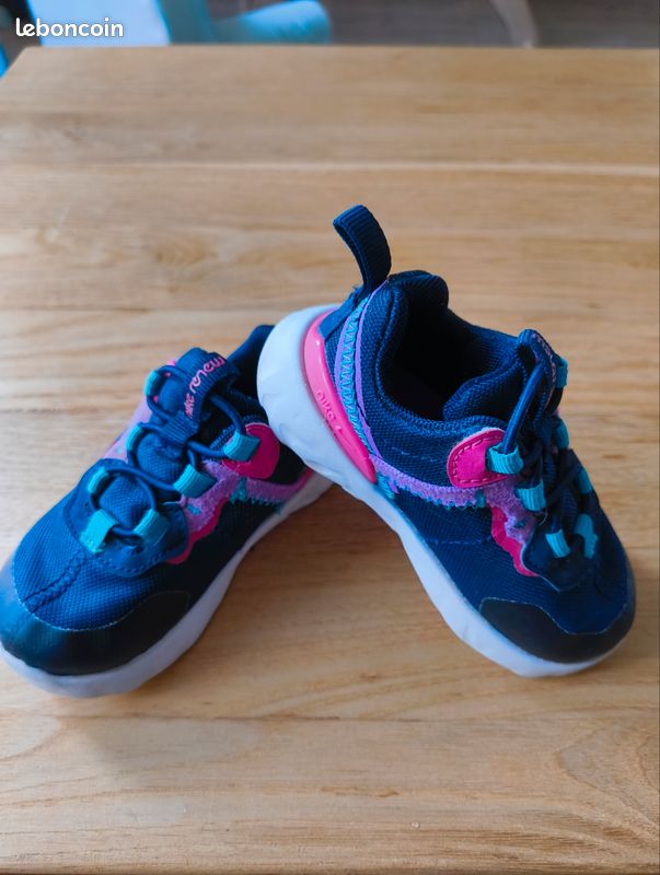 Basket enfant Nike Renew taille 21 Vêtements