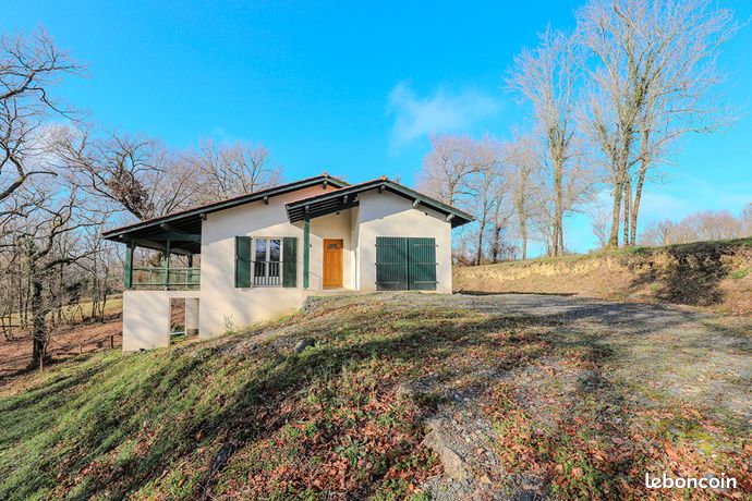 Propriété 3 pièces 82 m²