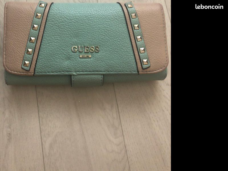 Portefeuille Guess (image 1)