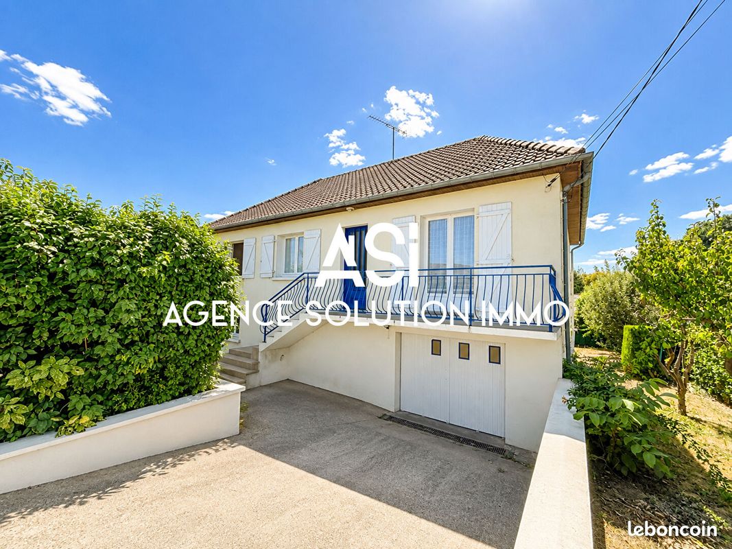 Maison 4 pièces 81 m² · à Montigné-le-Brillant · 81 m² · 137 800 €