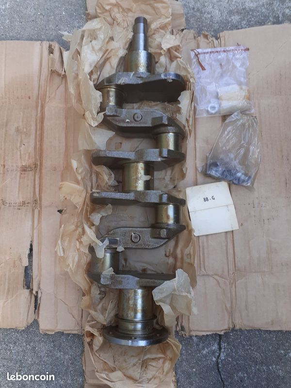 Piece voiture ancienne (image 1)