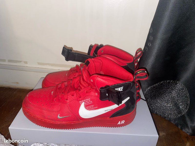 Nike air force mid Utility university rouge Chaussures