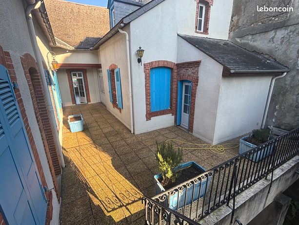 Maison de ville 12 pièces 724 m²