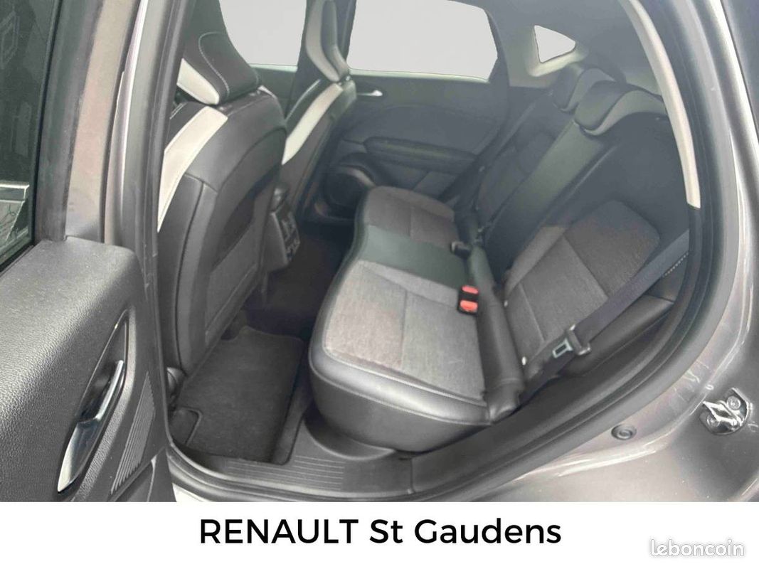 RENAULT Captur TCe 90 Techno (image 17)