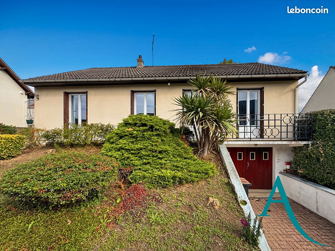 Maison 5 pièces 96 m² · à Saint-Vrain · 96 m² · 299 000 €