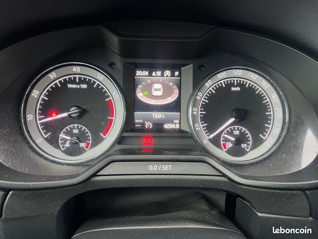 Skoda OCTAVIA COMBI 1.4 TSI 150CH GREEN TEC STYLE DSG7 (image 21)