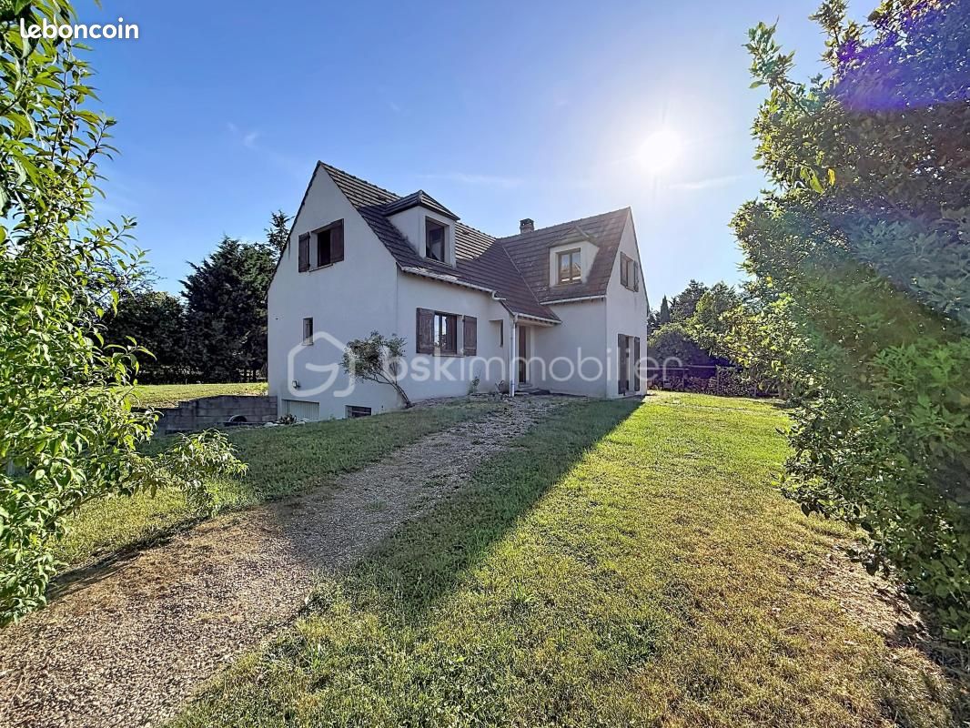 Maison 5 pièces 150 m² · à Égreville · 150 m² · 240 000 €