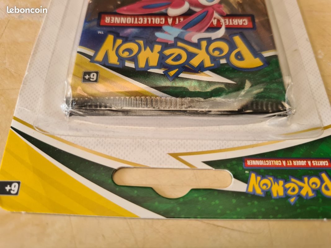 Booster Pokémon Evolution Céleste scellé sous blister avec 1 defaut (image 3)