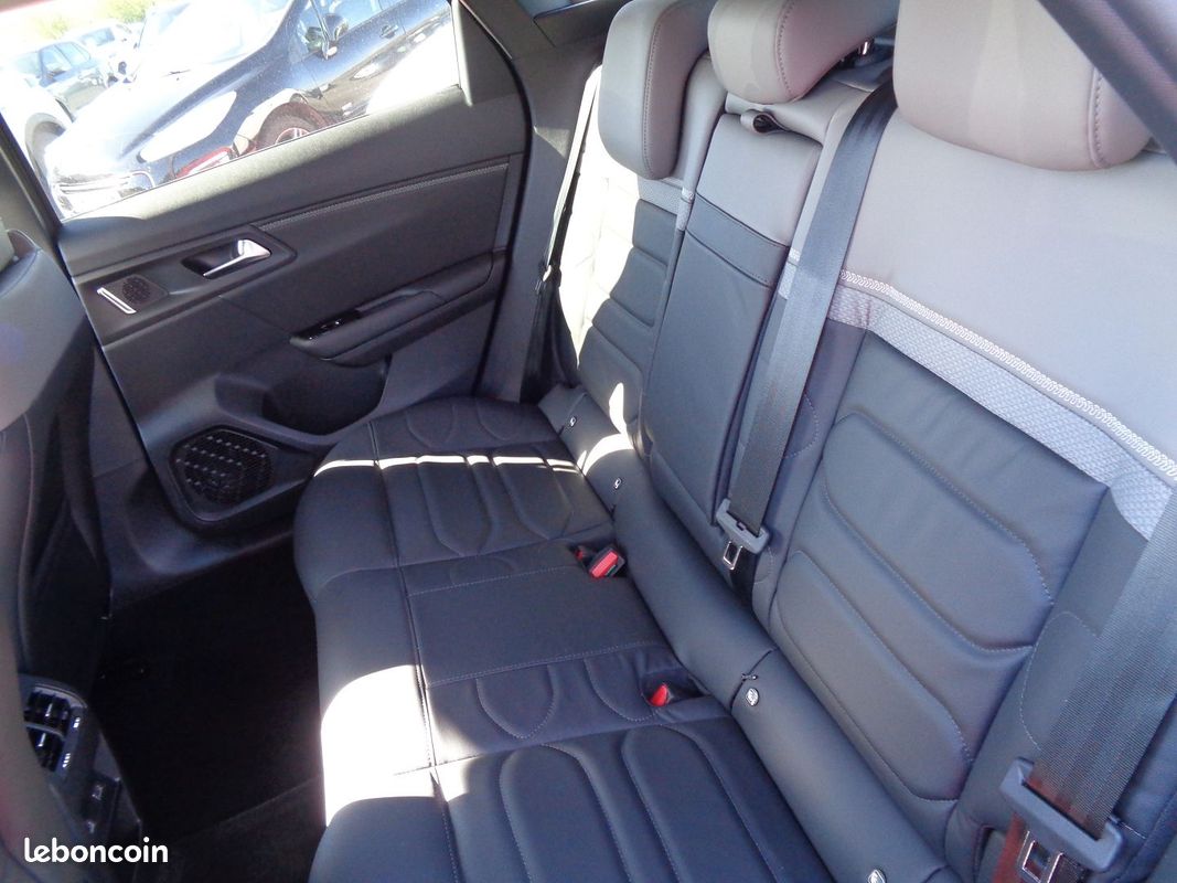 Citroen C5 X 1.2 PURETECH 130CH SHINE EAT8 BOITE AUTO (image 8)