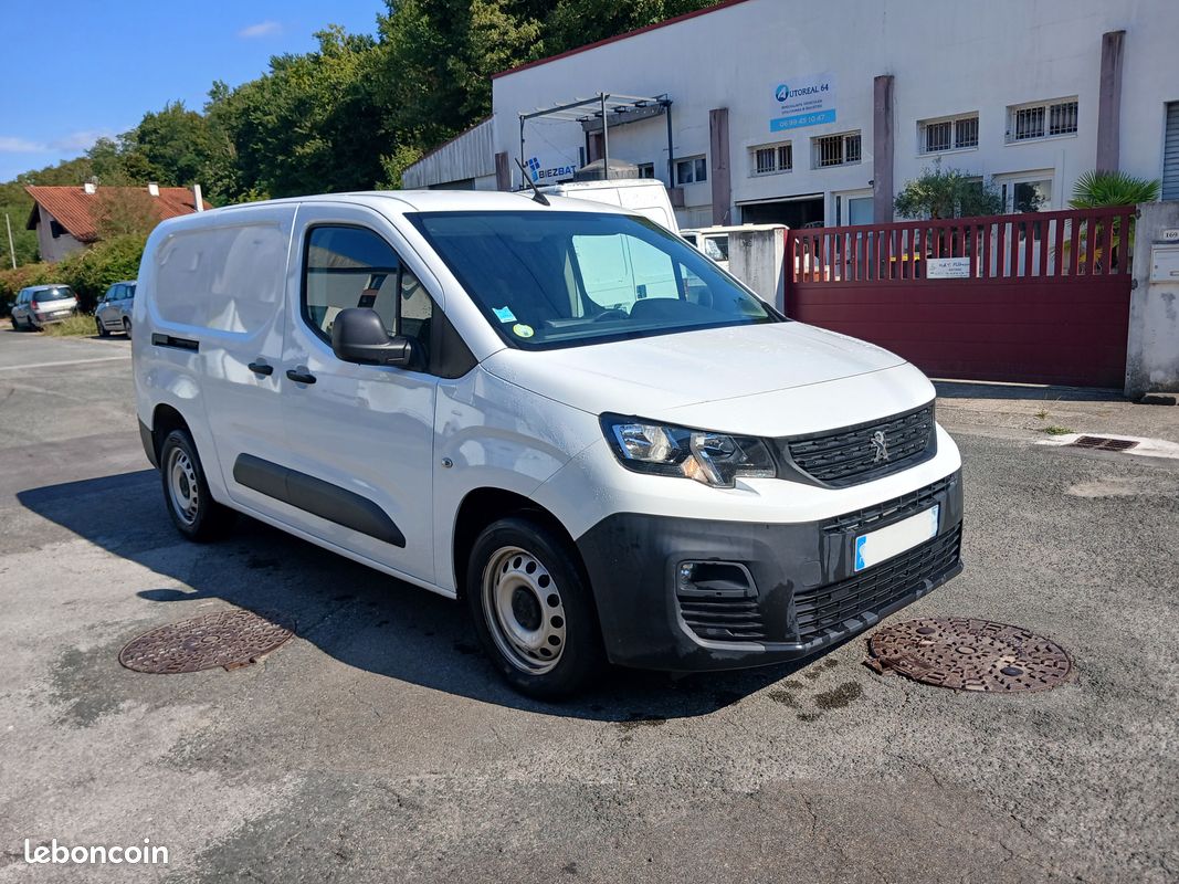 Peugeot Partner Rallongé L2 125 000 km 2022. MOTEUR NEUF 14 000 TTC (image 5)