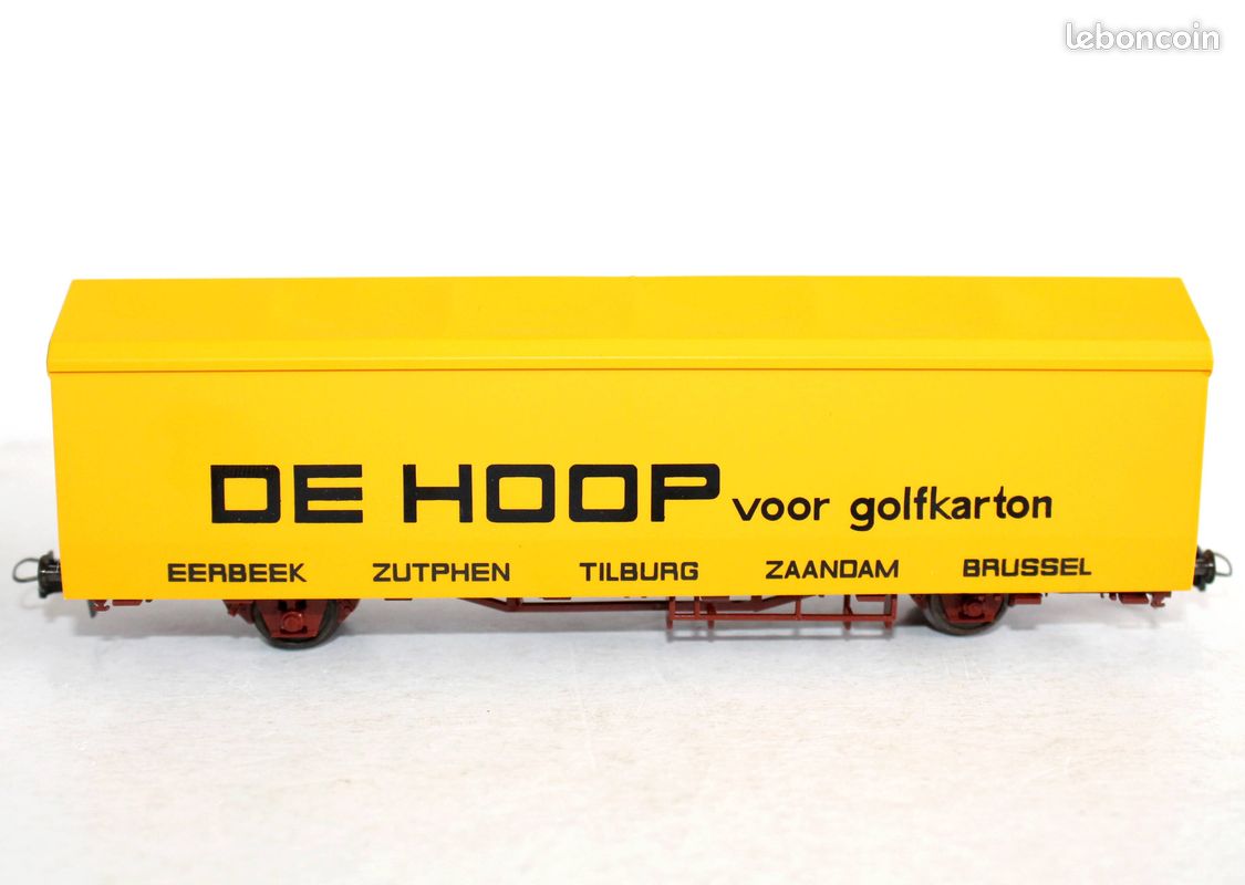Wagons couverts à essieux type Gs - Jouef HJ6189 - SNCF, jaune, transport de bétail