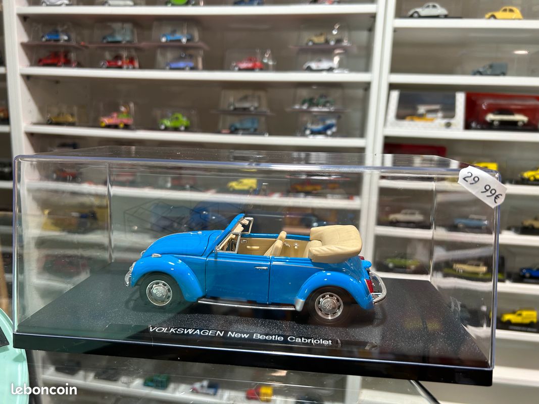 Maquette Welly Volkswagen Coccinelle Cabriolet échelle 1/43, Bleue, 11-12 Cm, Portes Ouvrantes, Roues Libres, Collection