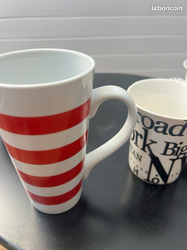 Lot de tasses (image 2)