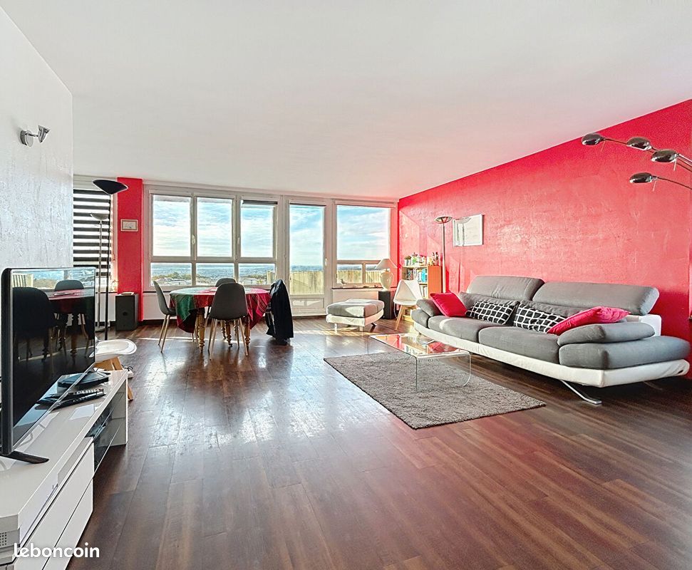 Appartement 5 pièces 101 m² · à Mont-Saint-Aignan · 101 m² · 168 000 €