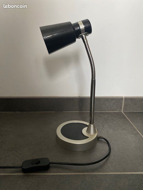 Lampe de bureau (image 1)