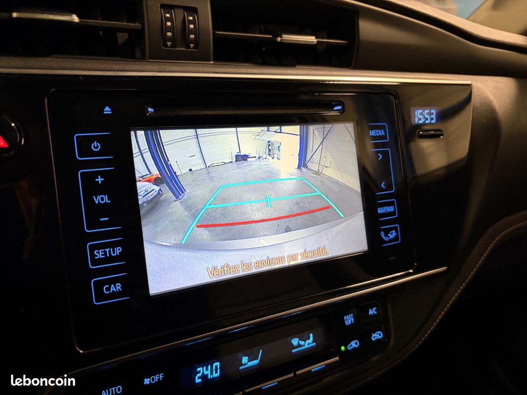 Toyota AURIS 1.8 HYBRID 136ch collection CAMERA DE RECUL - GPS - BLUETOOTH (image 14)