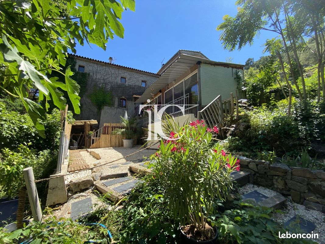 Maison 7 pièces 135 m² · à Molieres sur Ceze · 135 m² · 175 000 €