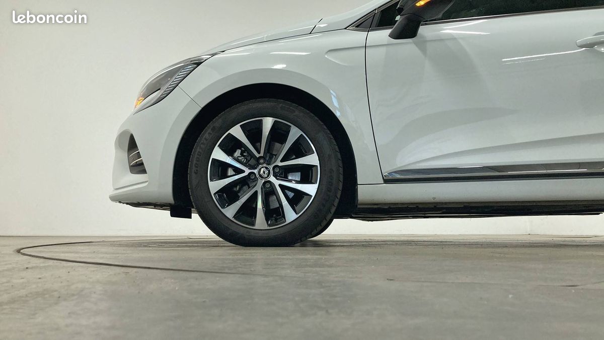 Renault clio e tech full hybrid 145 techno (image 9)