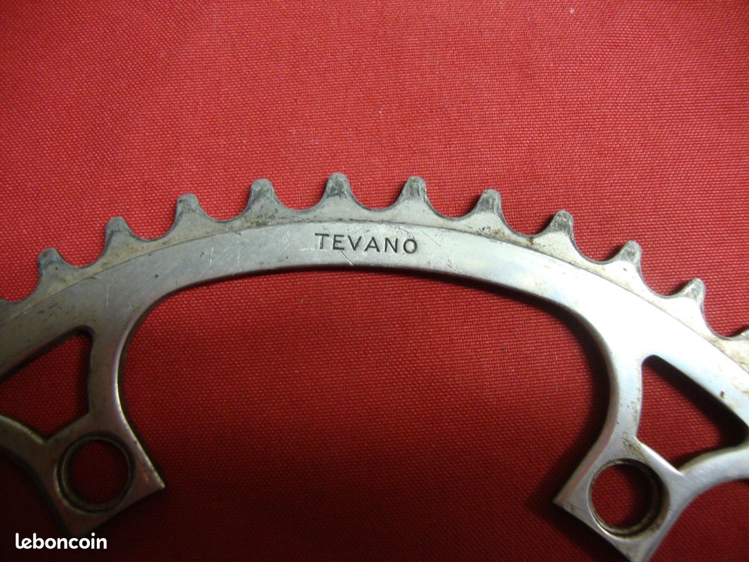 Campagnolo Plateau 36 dents (pour 52 dents) + 4 vis chorus 12v à 104.08