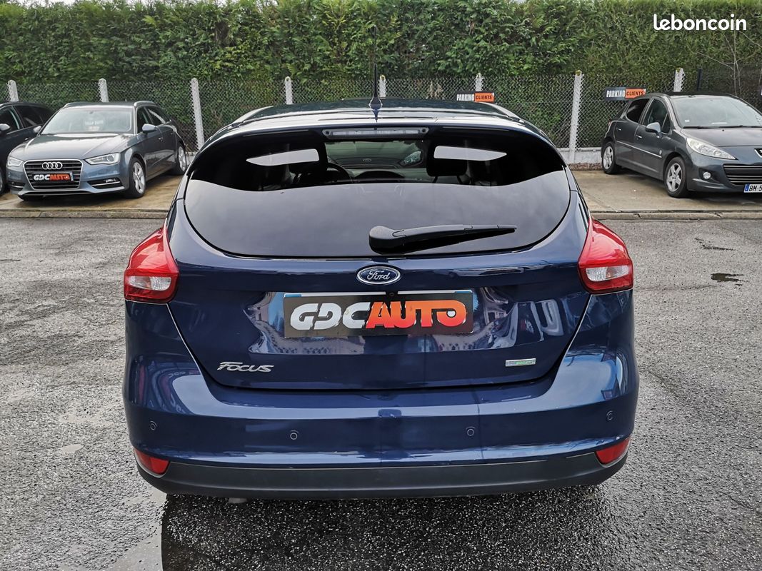 FORD Focus 1.0 SCTI ECOBOOST 125 TITANIUM (image 5)