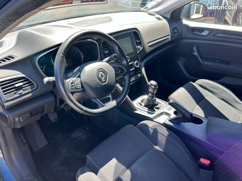 Renault MEGANE IV ESTATE 1.2 TCE 100CH ENERGY BUSINESS (image 8)