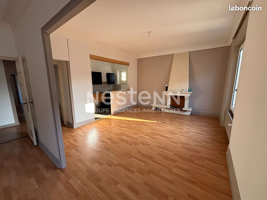 Appartement 5 pièces 125 m² · à La Flèche · 125 m² · 760 €/mois