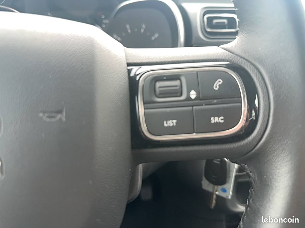 CITROEN C3 PureTech 110 S&S Feel (image 19)