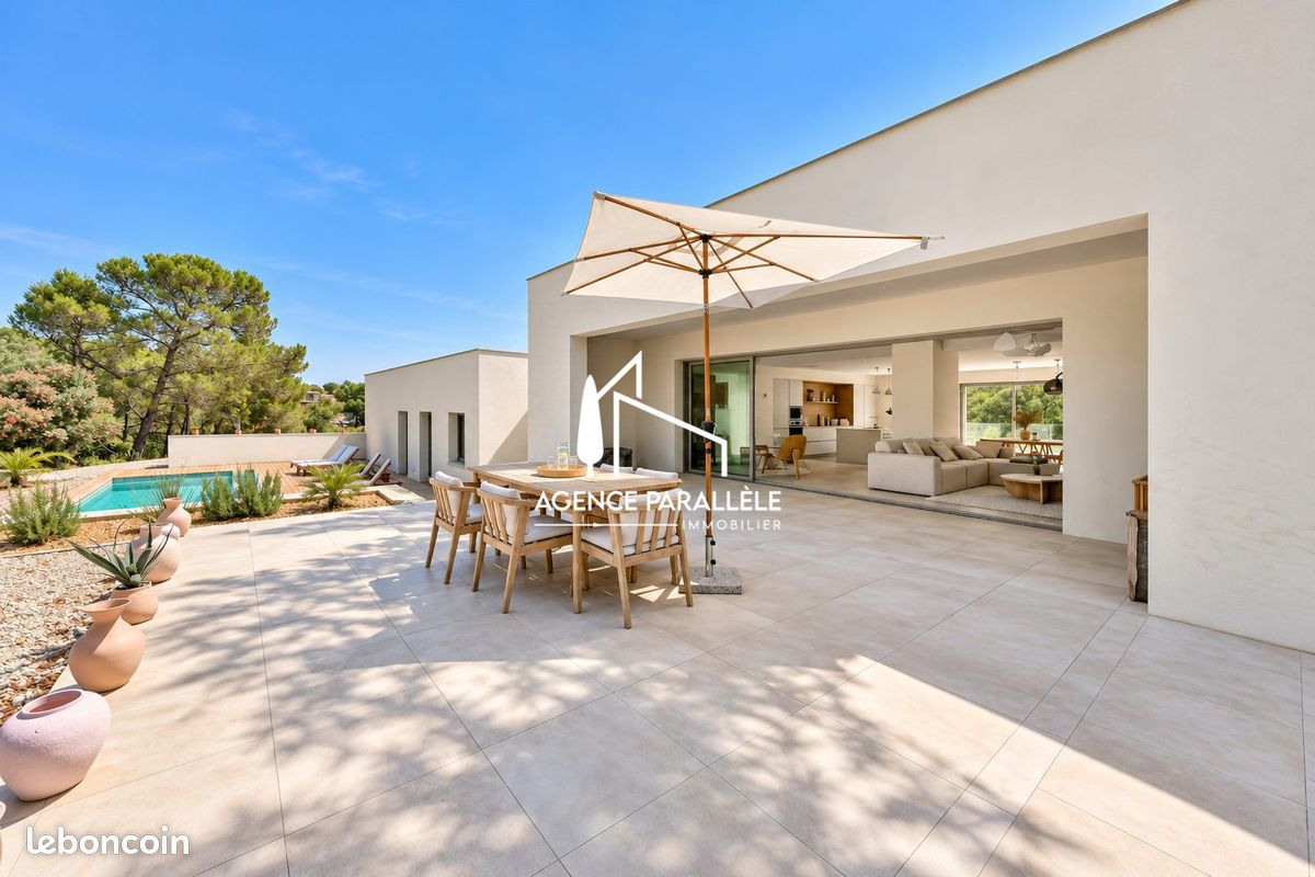 Maison 7 pièces 186 m² · à Nîmes · 186 m² · 980 000 €