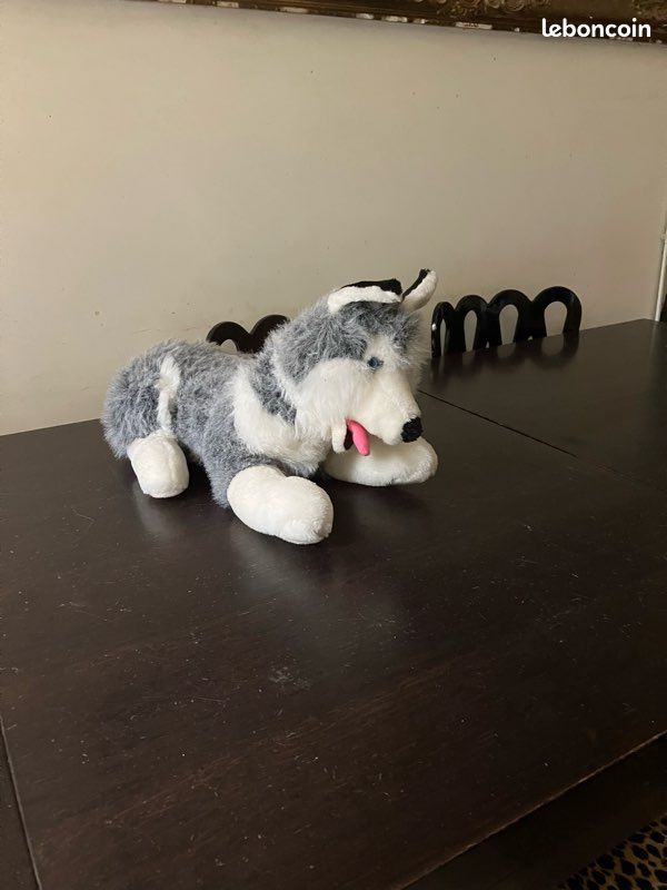Peluche chien hutsky cadeau Noël (image 1)