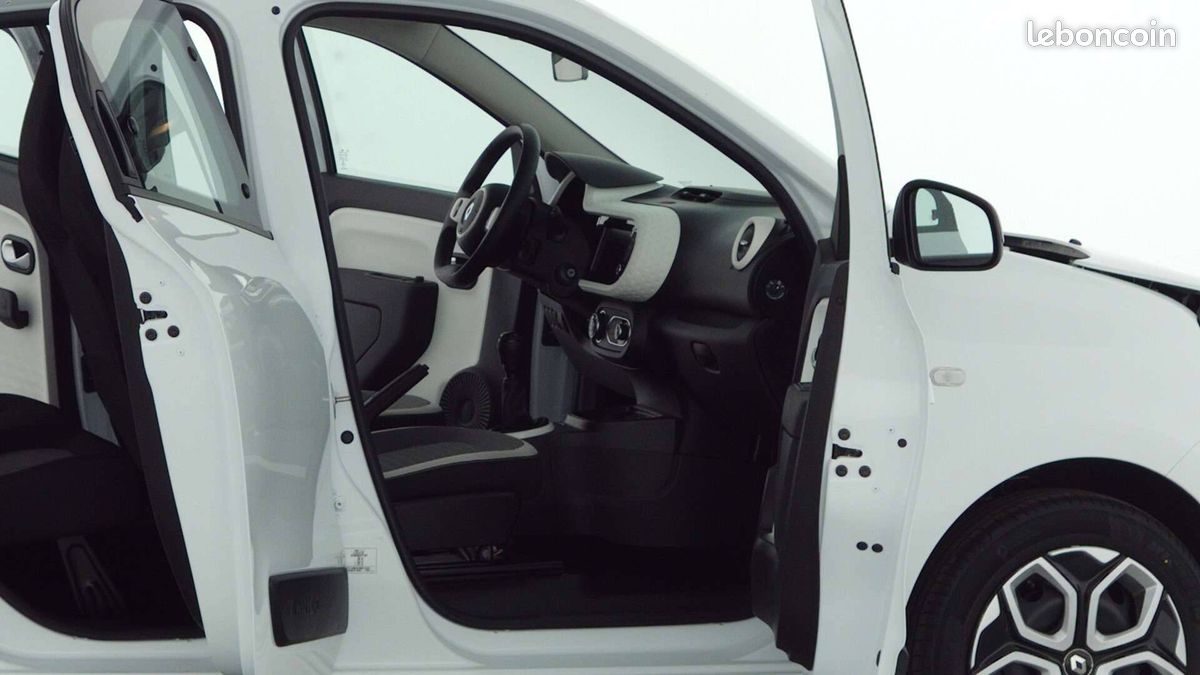 Renault twingo iii e tech equilibre (image 21)