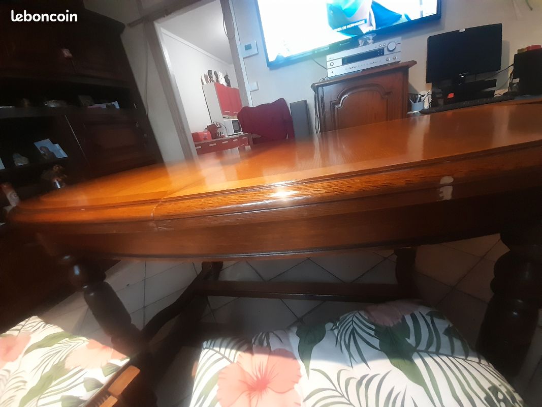 Table ovale en chêne (image 2)