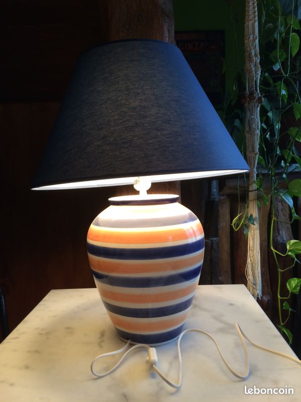 LAMPE A POSER EN PORCELAINE BLEUE et ORANGE (image 1)