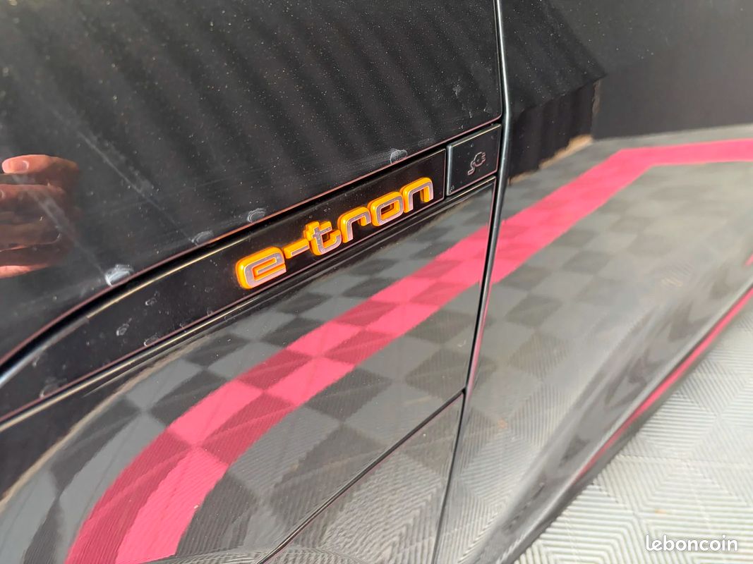 AUDI E-TRON 55 quattro 408 ch Avus Extended / Garantie Batterie 8 ans / Garantie Constructeur 7 ans (image 14)