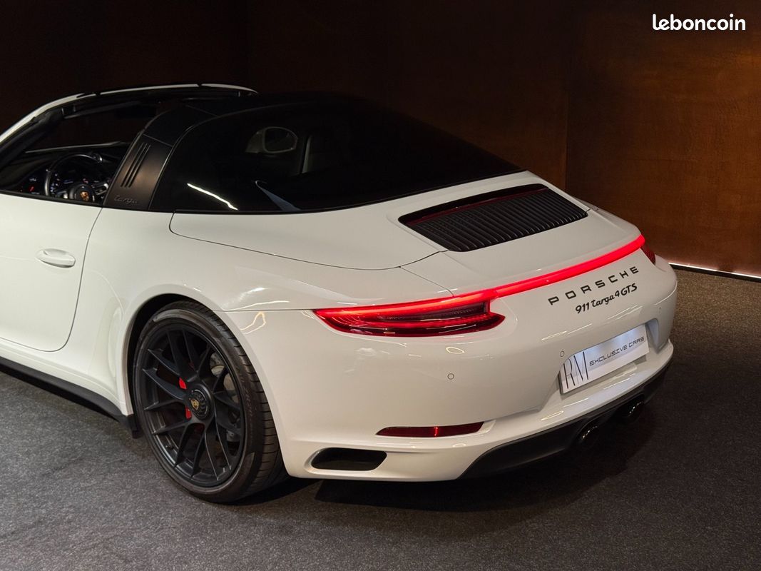 Porsche 911 991 Carrera 4 GTS Targa PDK Immat France Bose / Echappement Sport (image 8)